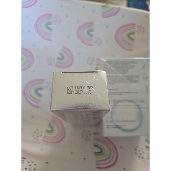 Futura Tech Skin Set - Vegan 3% Hyaluronic Acid Serum  + Firming Eye Cream - Picture 6 of 6